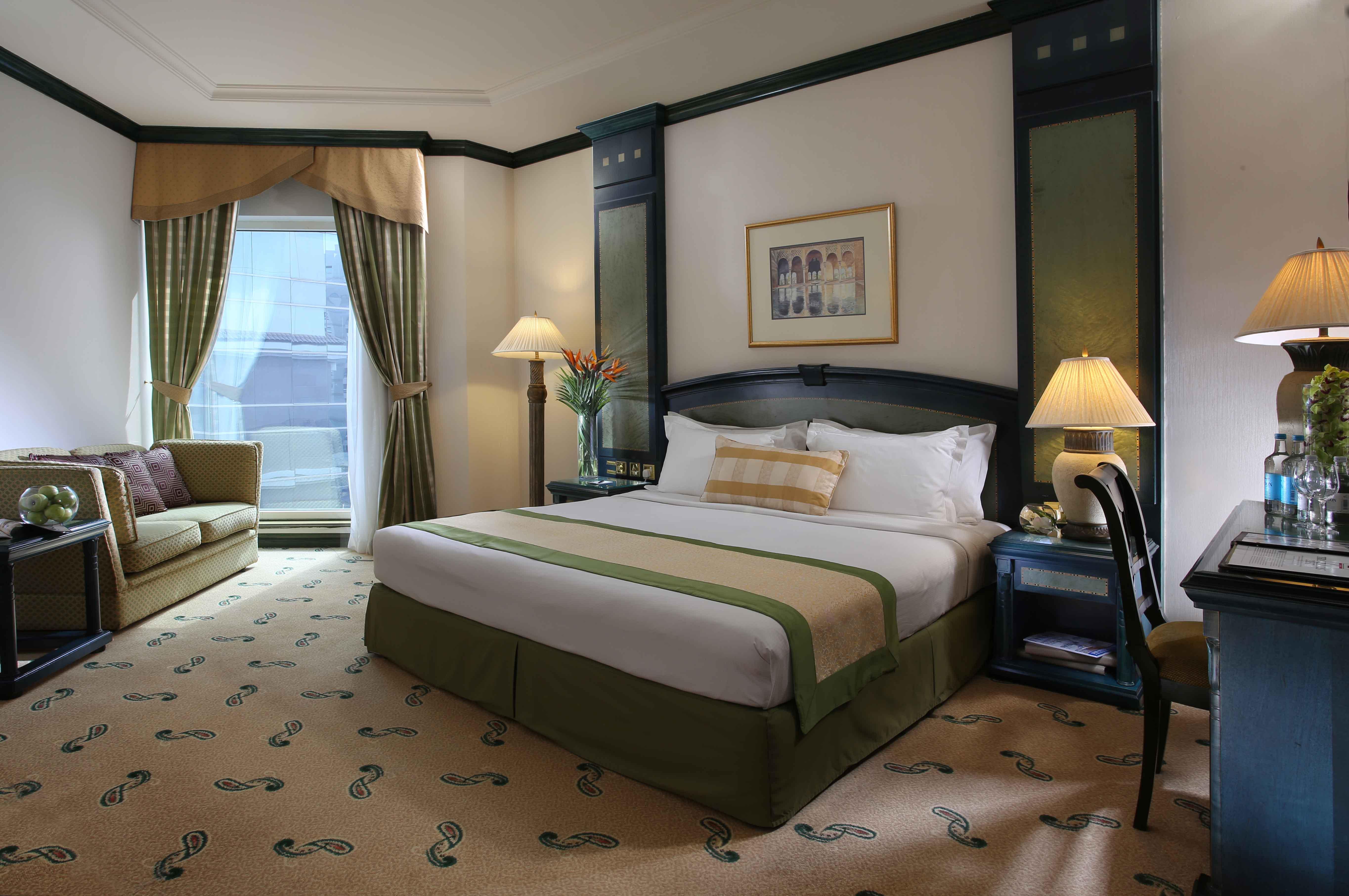 Knight Castle Hotel Dubai Exteriör bild A room at the hotel