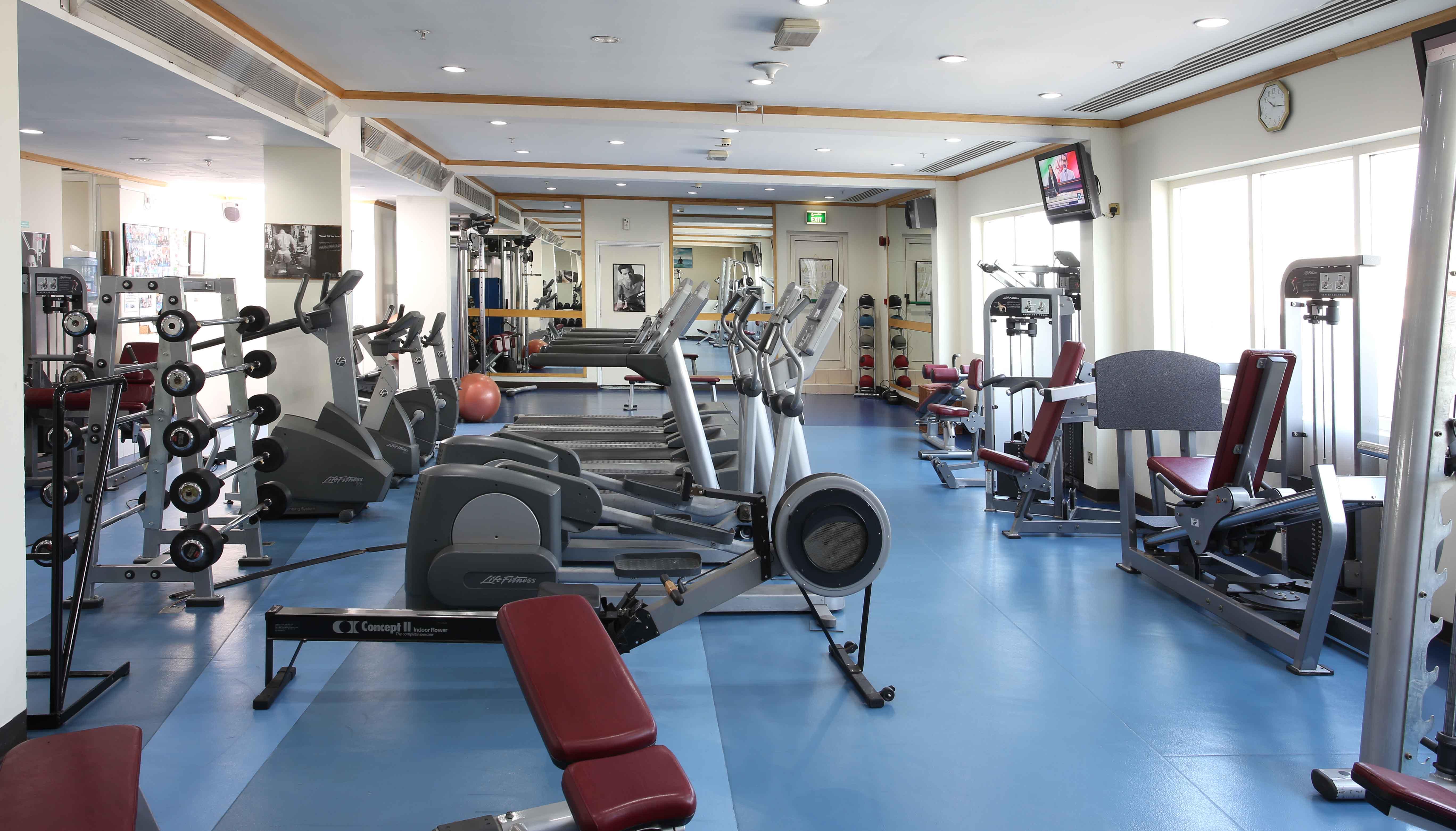 Knight Castle Hotel Dubai Exteriör bild A gym in Dubai