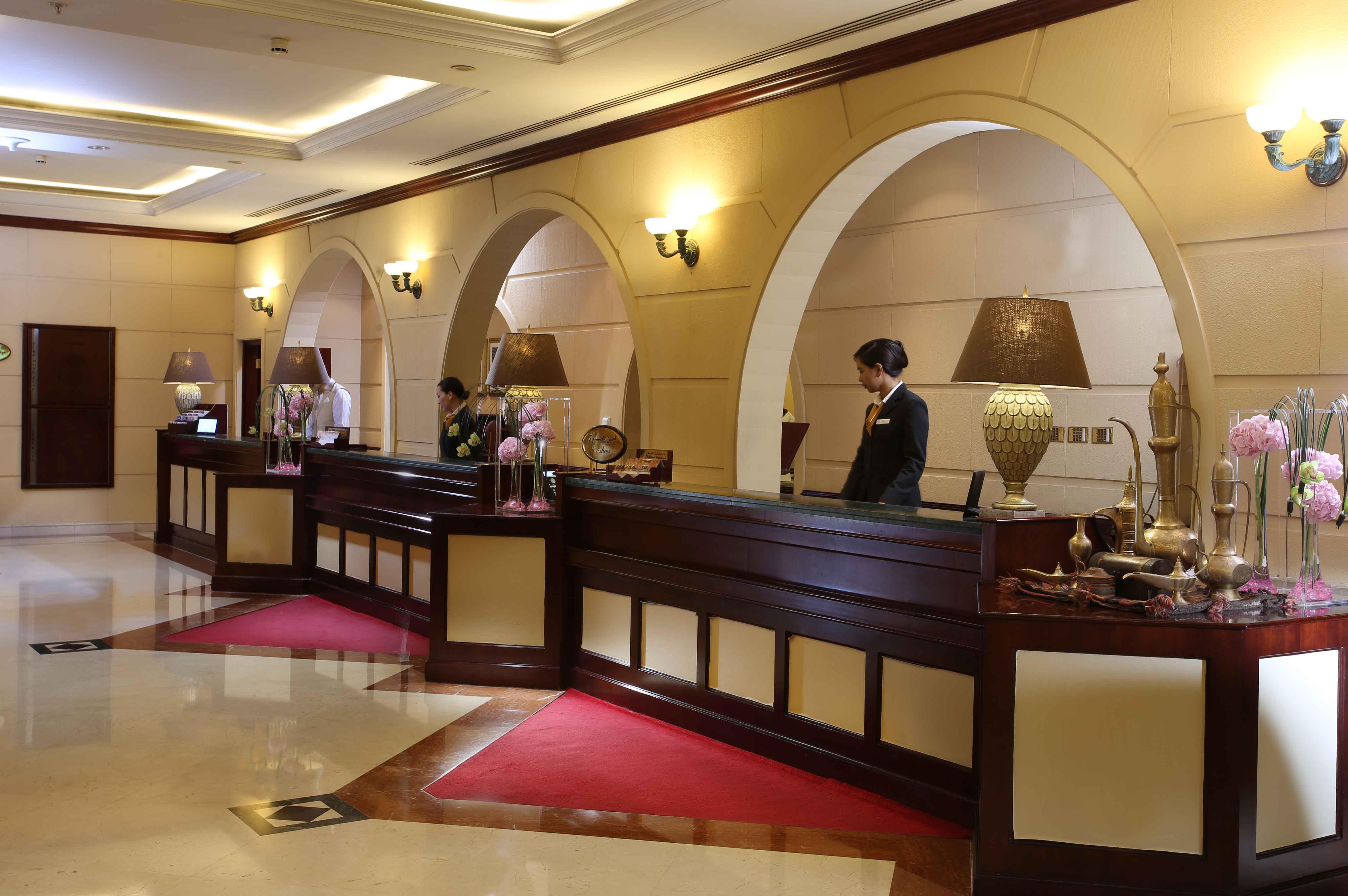 Knight Castle Hotel Dubai Exteriör bild The lobby of the hotel