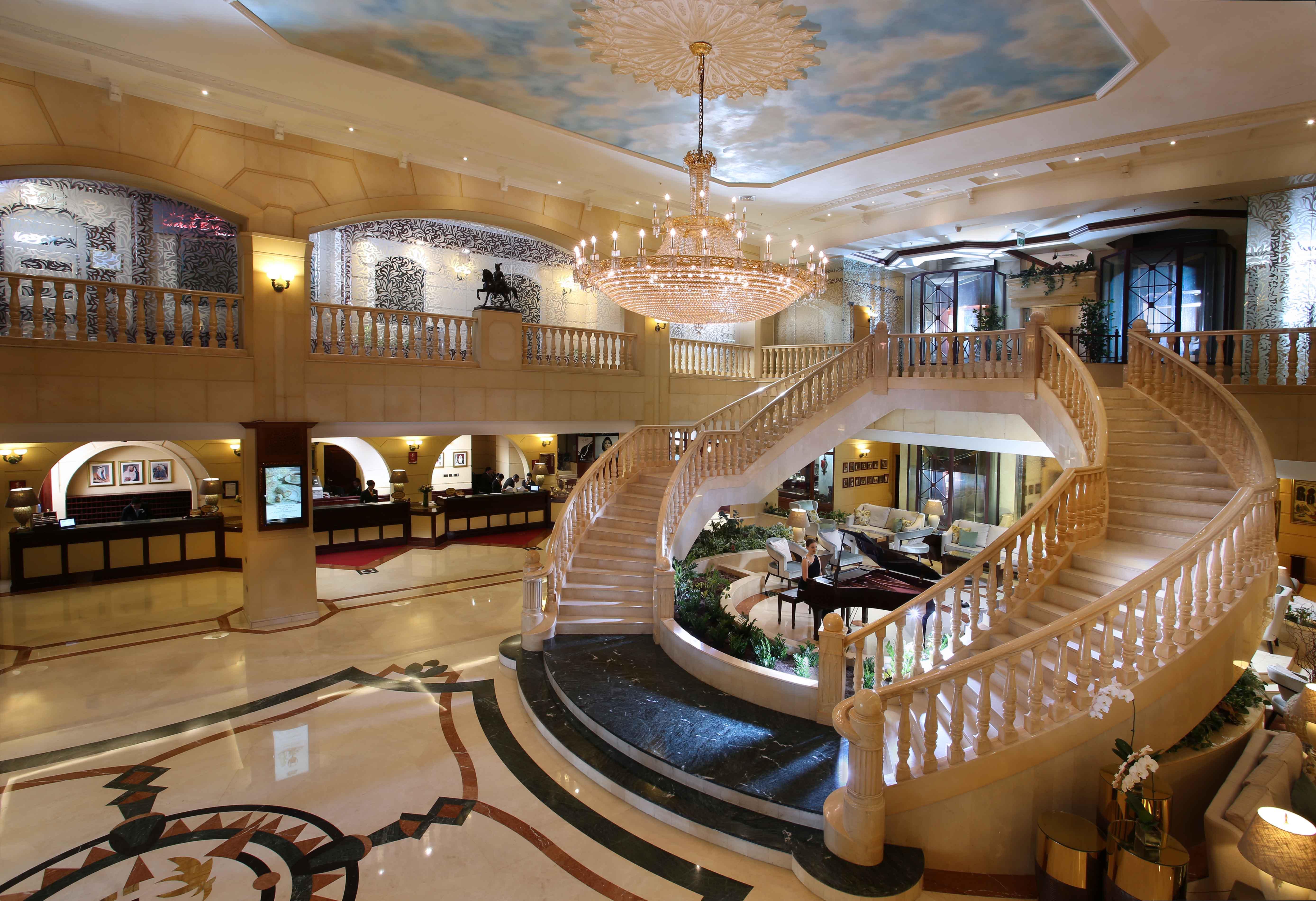 Knight Castle Hotel Dubai Exteriör bild Lobby