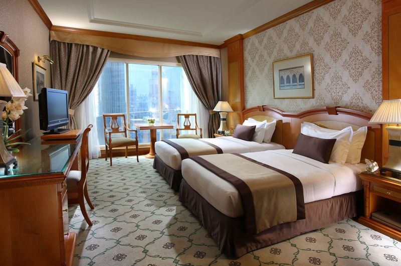 Knight Castle Hotel Dubai Exteriör bild A room at the hotel