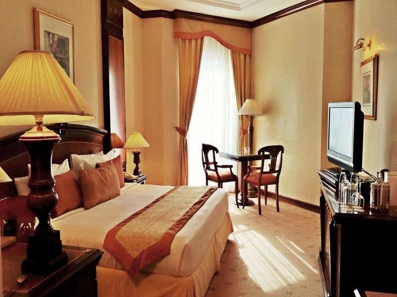 Knight Castle Hotel Dubai Exteriör bild A room at the hotel