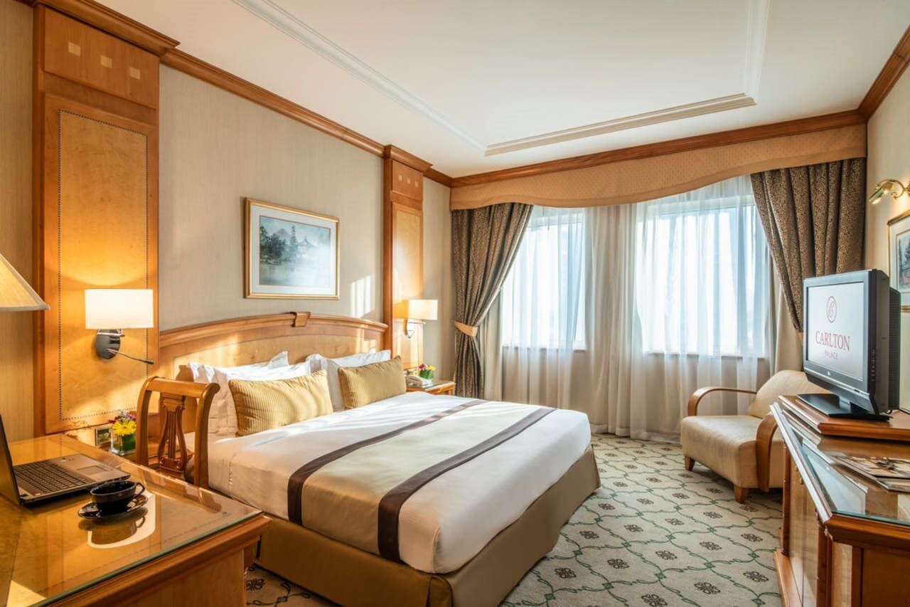 Knight Castle Hotel Dubai Exteriör bild A room at the hotel
